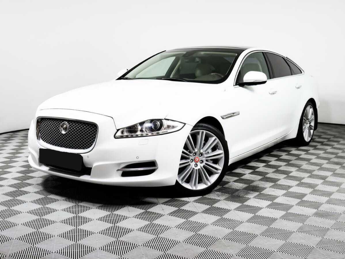 Jaguar XJ
